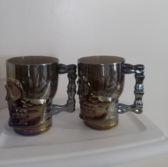 SKULL MUGS - Picture 2 of 3